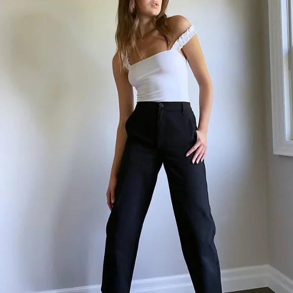 SUNDAY BEST | Ribbed Bodysuit - Picture 6 of 9